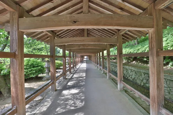 bir küçük Uka türbelerin Bahçe Fugenin Tapınak