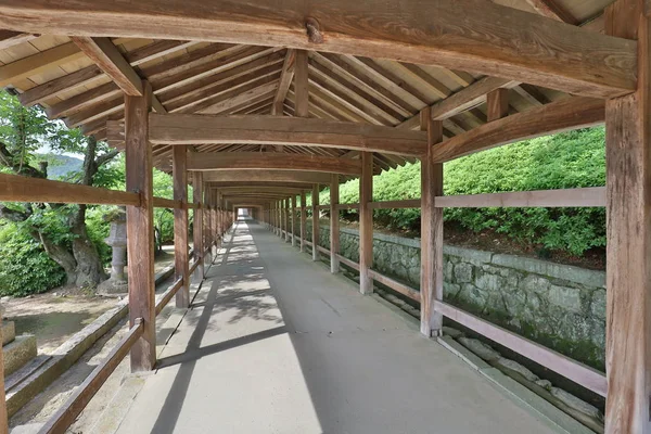 bir küçük Uka türbelerin Bahçe Fugenin Tapınak