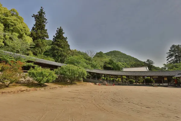 bir küçük Uka türbelerin Bahçe Fugenin Tapınak