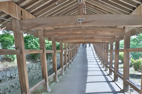 Okayama 'daki ünlü Kibitsu Jinja tapınağında.