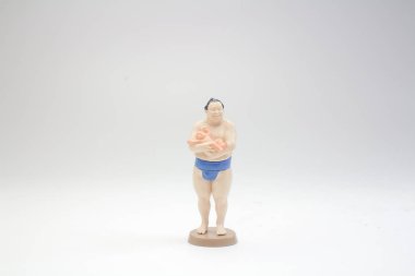 Sumo güreşçisi geleneksel rafa bir rakam