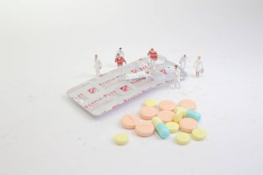 hasta acil tıbbi ekip yardım