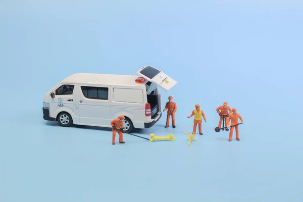 Toy Van Φιγούρα Απομονώνεται Στο Πίσω Στο Έδαφος — Φωτογραφία Αρχείου
