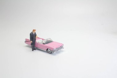 minyatür dünyasında alay