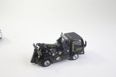 tow truc ile işçi figür