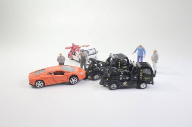 kırık aşağı ca yakınındaki mini kamyon işçisi