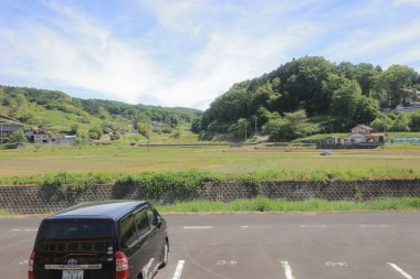 Ülke tarafında tramvay pencereden görüntüleme
