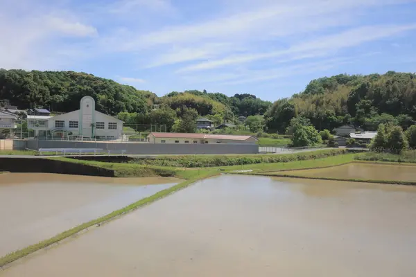 Ülke tarafında tramvay pencereden görüntüleme