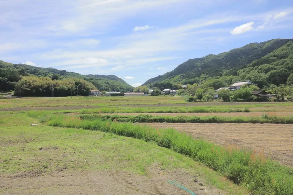 Ülke tarafında tramvay pencereden görüntüleme