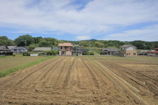 Ülke tarafında tramvay pencereden görüntüleme