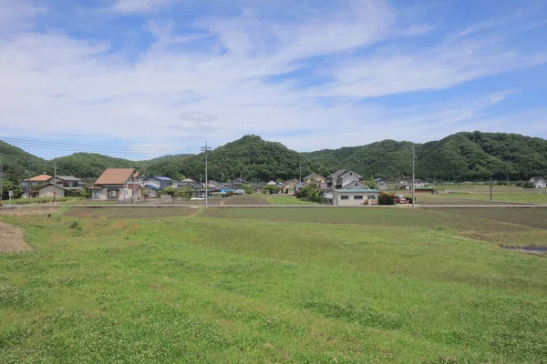 Ülke tarafında tramvay pencereden görüntüleme