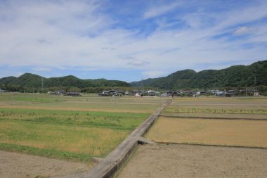 Ülke tarafında tramvay pencereden görüntüleme