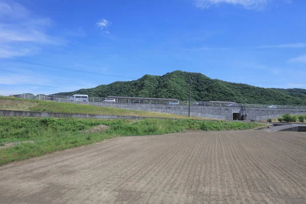 Ülke tarafında tramvay pencereden görüntüleme