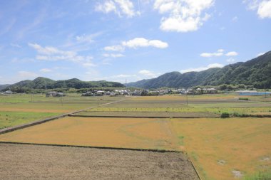 Ülke tarafında tramvay pencereden görüntüleme