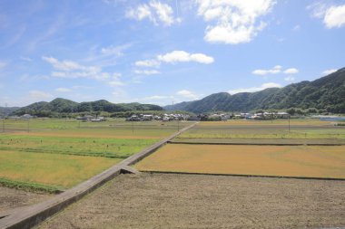 Ülke tarafında tramvay pencereden görüntüleme