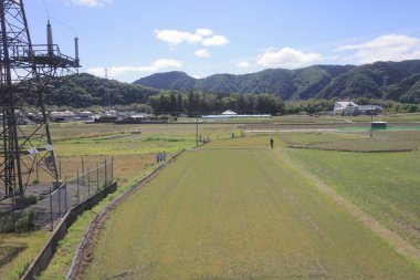 Ülke tarafında tramvay pencereden görüntüleme