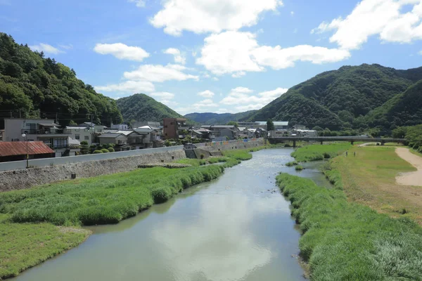 Ülke tarafında tramvay pencereden görüntüleme