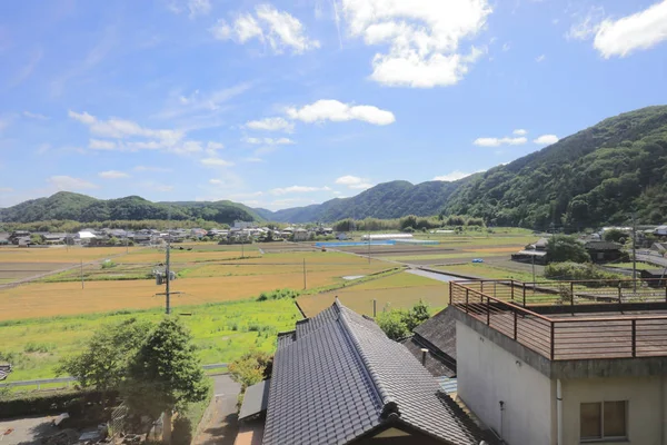 Ülke tarafında tramvay pencereden görüntüleme