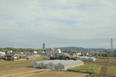 Şehir manzarası tramvay pencereden görüntüleme
