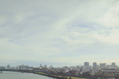 Şehir manzarası tramvay pencereden görüntüleme