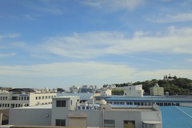 Şehir manzarası tramvay pencereden görüntüleme