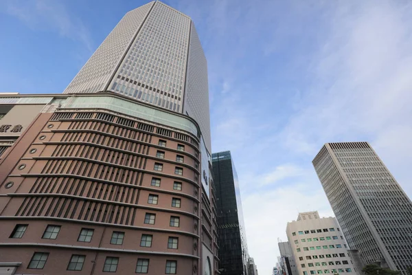 Umeda bölgesinde büyük Tren İstasyonu.