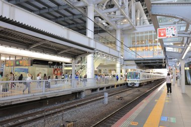 Osaka Jr tren istasyonuna Japonya'nın Osaka.