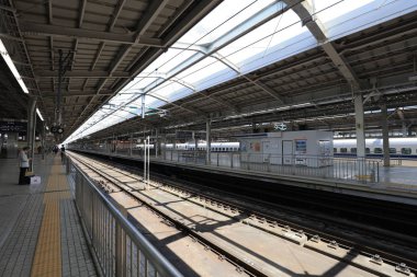 Shinkansen Tren İstasyonu Osaka'da durdurma