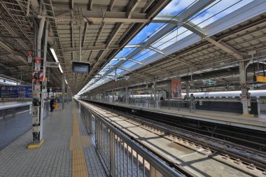 Shinkansen Tren İstasyonu Osaka'da durdurma