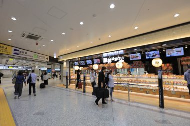 shin osaka Japonya istasyonu binasında