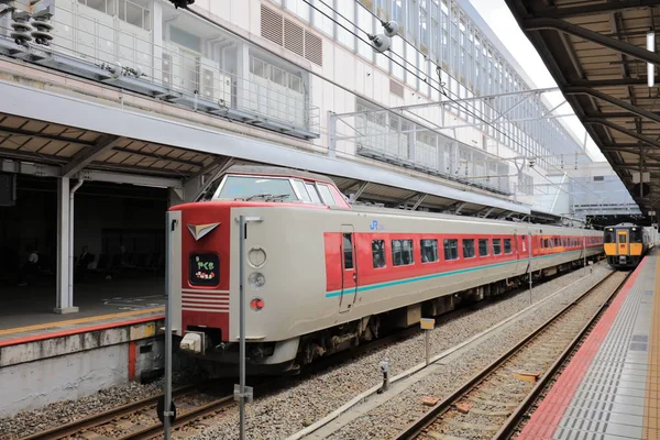 Místní Vlak Západojaponská Železniční Společnost — Stock fotografie