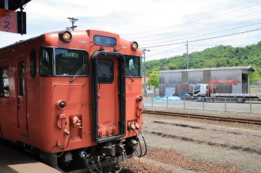 Batı Japonya demiryolu şirketi yerel bir tren