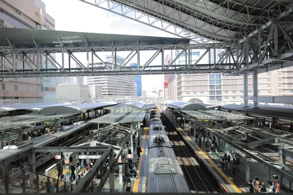 Japonya'nın Osaka Osaka İstasyonu.