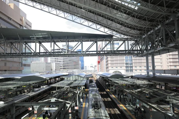 Japonya'nın Osaka Osaka İstasyonu.
