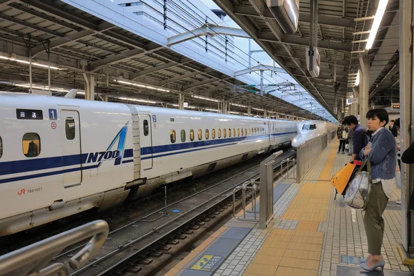 Станция Синкансэн Син Осака — стоковое фото