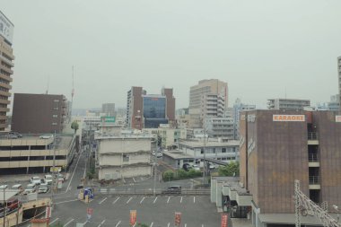 Japonya tramvay pencereden görüntüleme