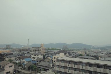 Japonya tramvay pencereden görüntüleme