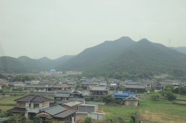 Japonya tramvay pencereden görüntüleme