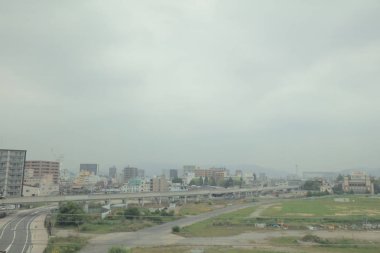 Japonya tramvay pencereden görüntüleme