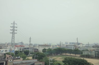 Japonya tramvay pencereden görüntüleme