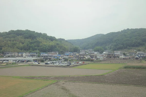 日本の路面電車の窓から見る — ストック写真