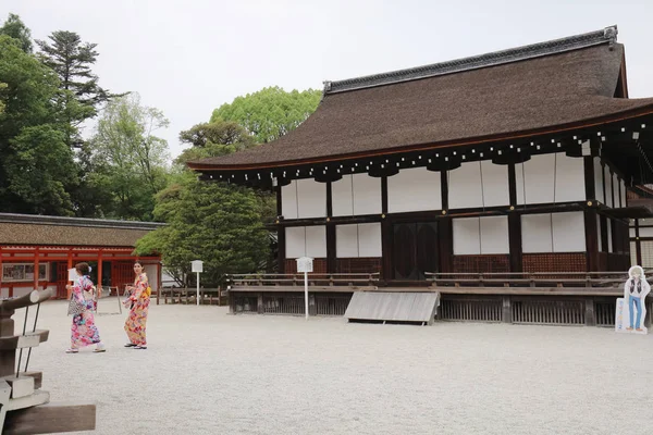 Shimogamo tapınak Japonya'nın en eski türbelerin biridir 