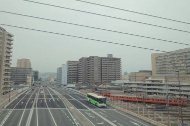 Japonya tramvay pencereden görüntüleme