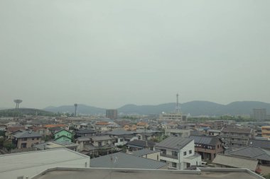 Japonya tramvay pencereden görüntüleme