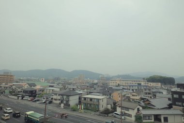 Japonya tramvay pencereden görüntüleme