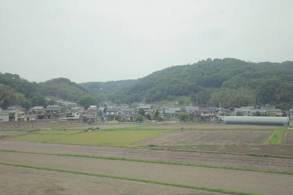 日本の路面電車の窓から見る — ストック写真