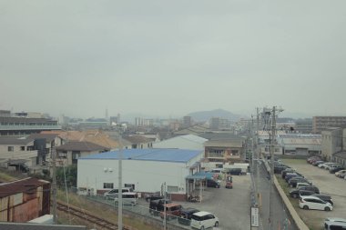 Japonya tramvay pencereden görüntüleme