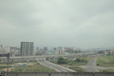 Japonya tramvay pencereden görüntüleme
