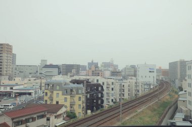Japonya tramvay pencereden görüntüleme