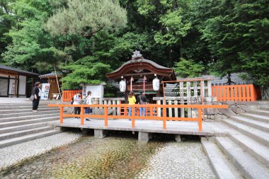 Shimogamo tapınak Japonya'nın en eski türbelerin biridir 